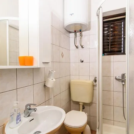 Apartment Vv