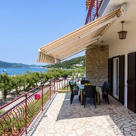 Vv Apartment Seget Vranjica