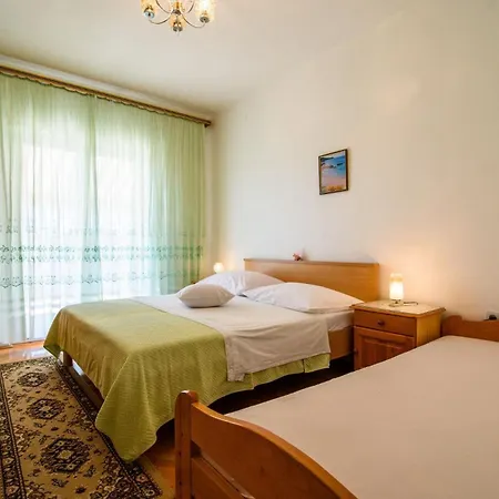 Apartment Vv Seget Vranjica